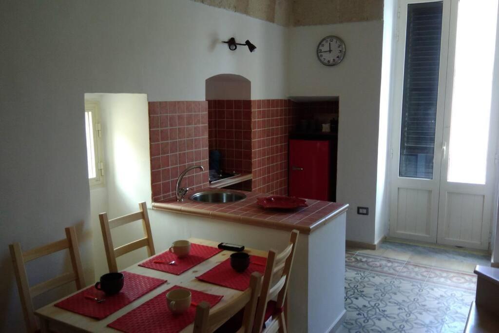 Appartamento Centralissimo Mottola Bagian luar foto